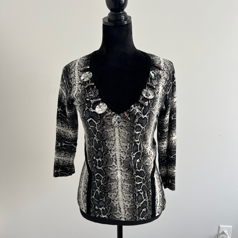 Boston Proper Black/White Python Snake Print V-ne… - image 2